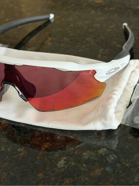 Oakley Radar EV Pitch Prizm Sunglasses